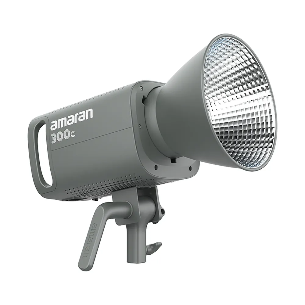 amaran 300c, angled view with reflector