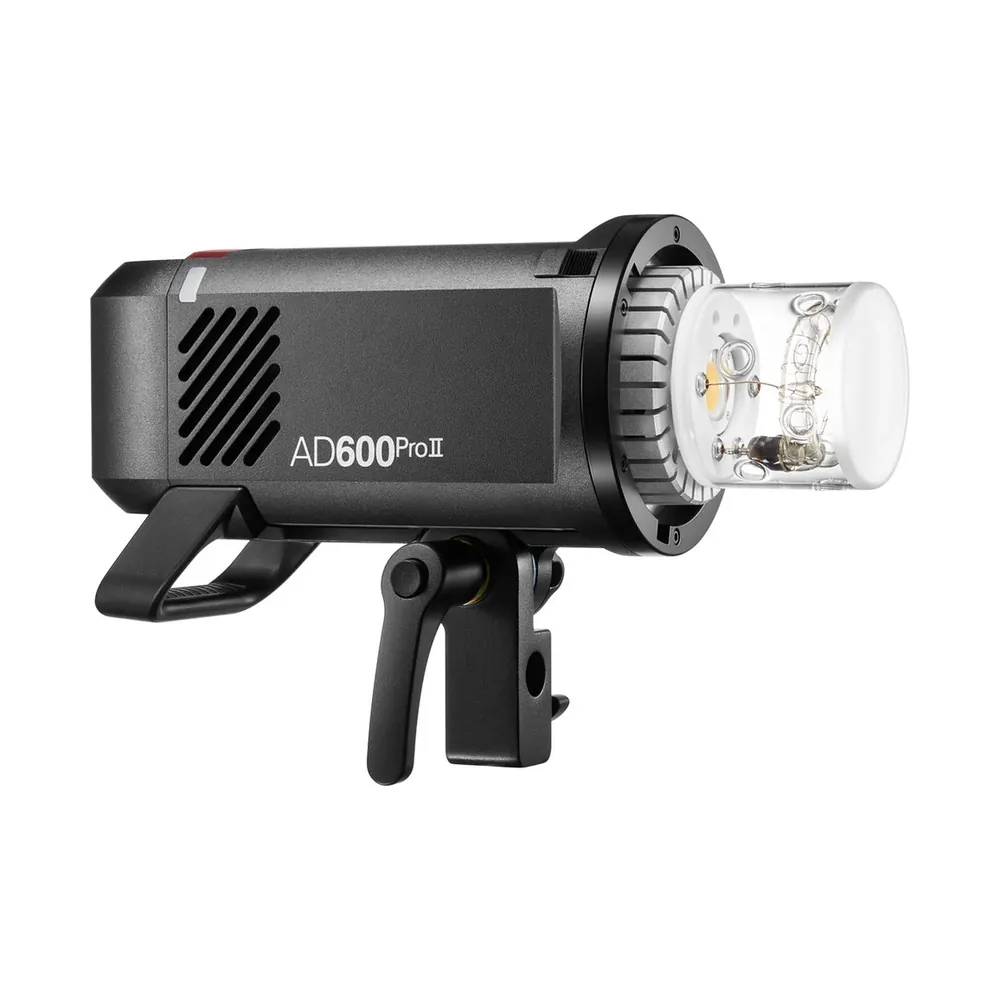 Godox AD600Pro II, front view with bare bulb