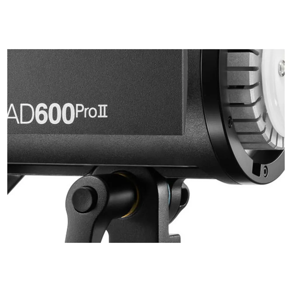 Godox AD600Pro II, close up of the flash head