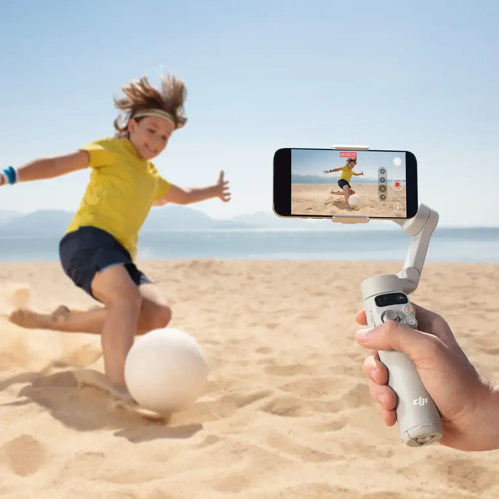 DJI Osmo Mobile 7, official DJI product scene