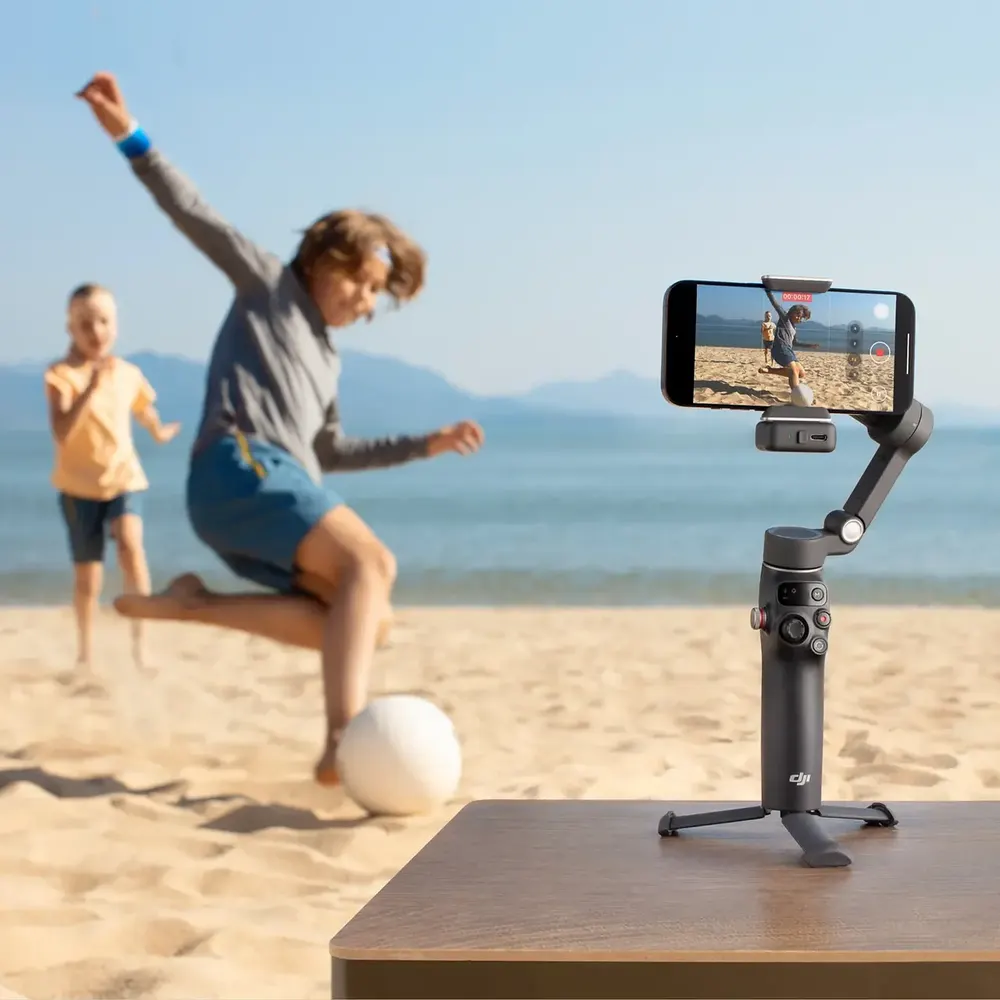 DJI Osmo Mobile 7P, official DJI product scene
