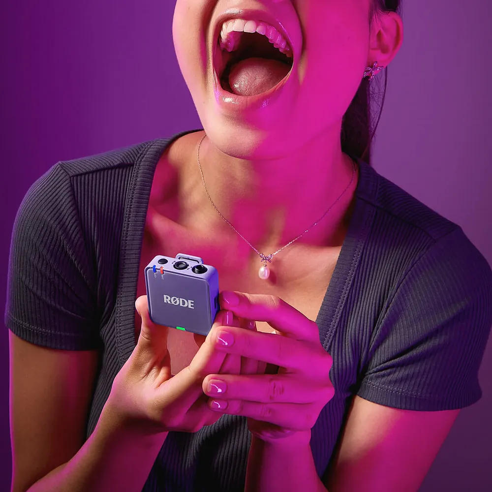 RODE Wireless GO (Gen 3), used by a presenter, official RODE image