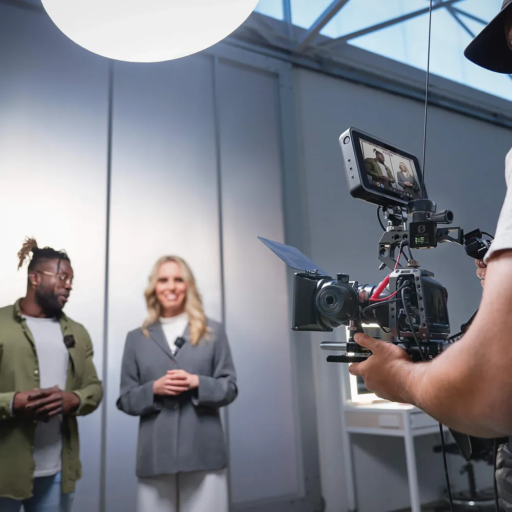 RODE Wireless PRO, in use on a film set, official RODE image