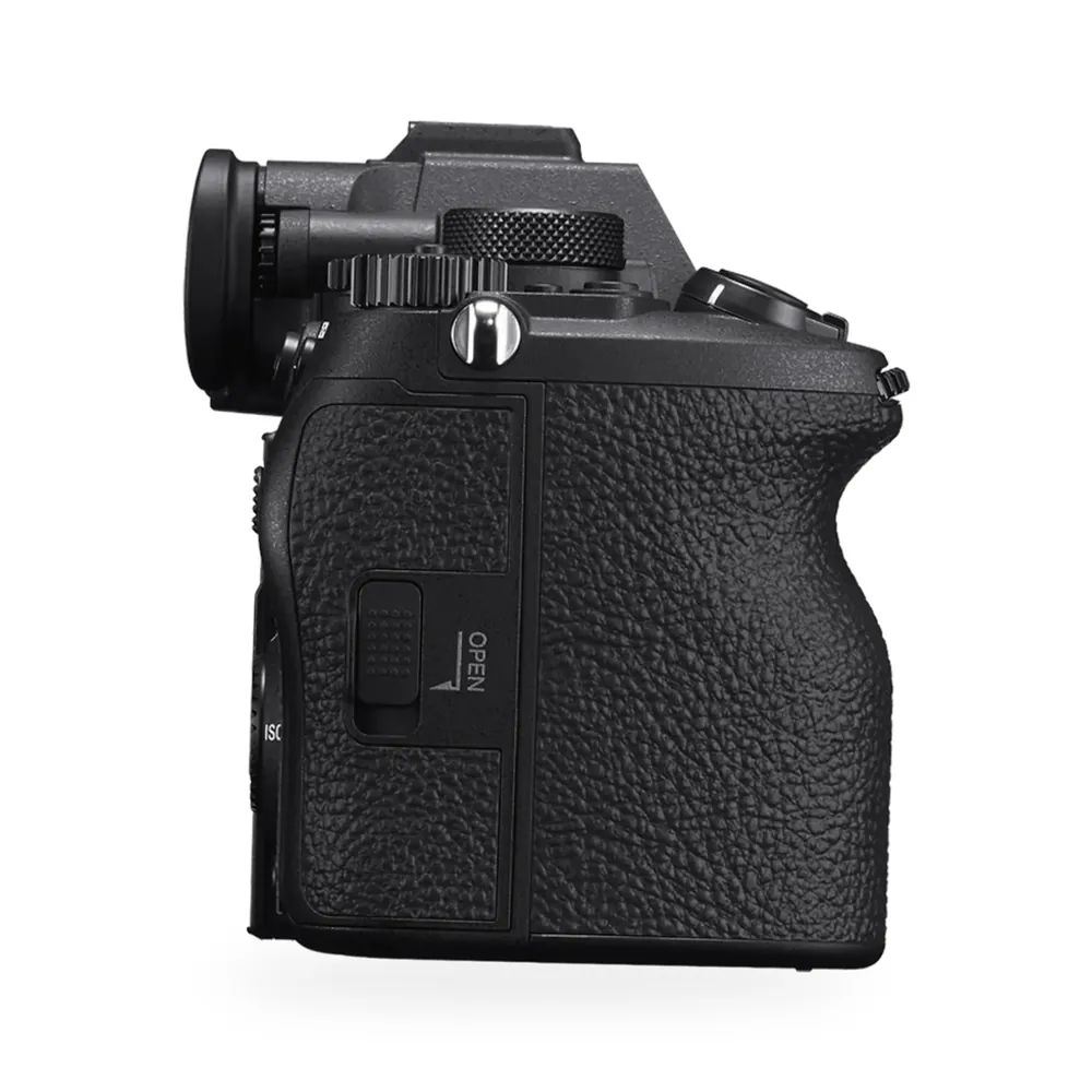 Sony Alpha 7R VI body, product photo 6 of 8